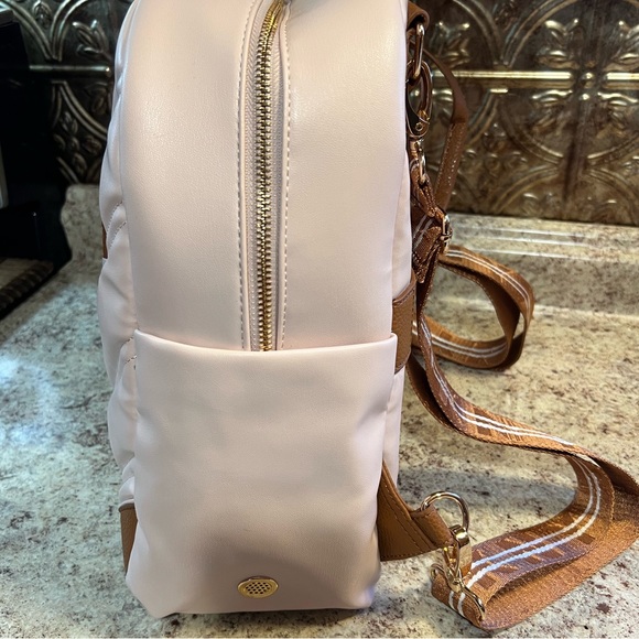 DKNY BIAS 15” Backpack Rosewater Color EUC - Picture 9 of 16